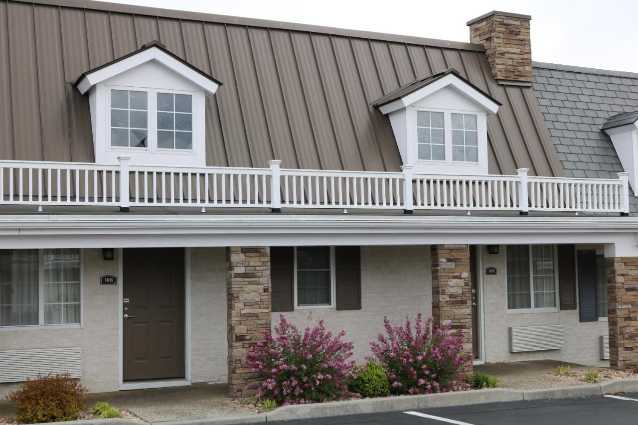 The Village Inn Harrisonburg Exterior photo